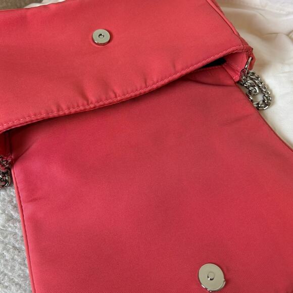 Alexander McQueen Skull-embellished small recycled-nylon cross-body bag - Picture 6 of 7